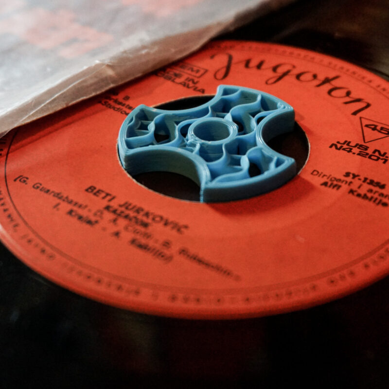 Modern-Gyroid 45 rpm record insert