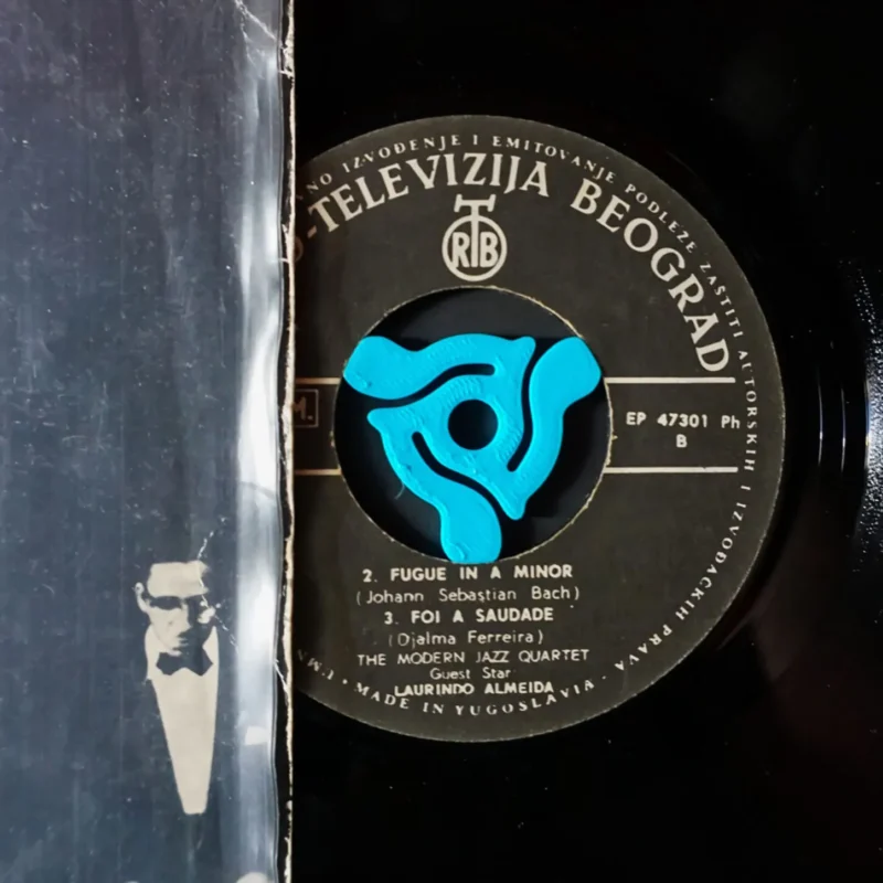 Retro 45 rpm record insert